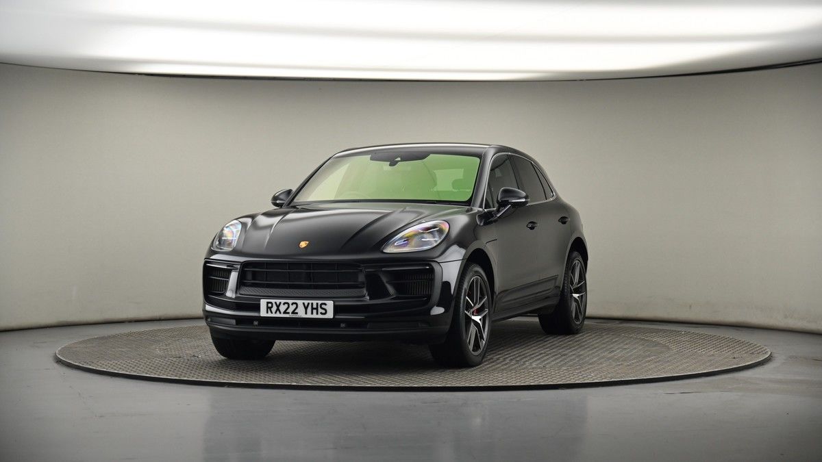 More views of Porsche Macan