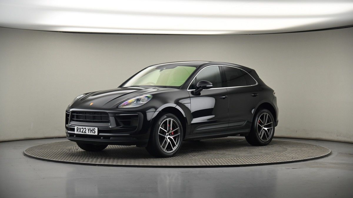 More views of Porsche Macan