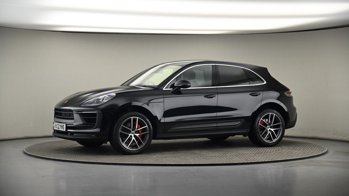 More views of Porsche Macan