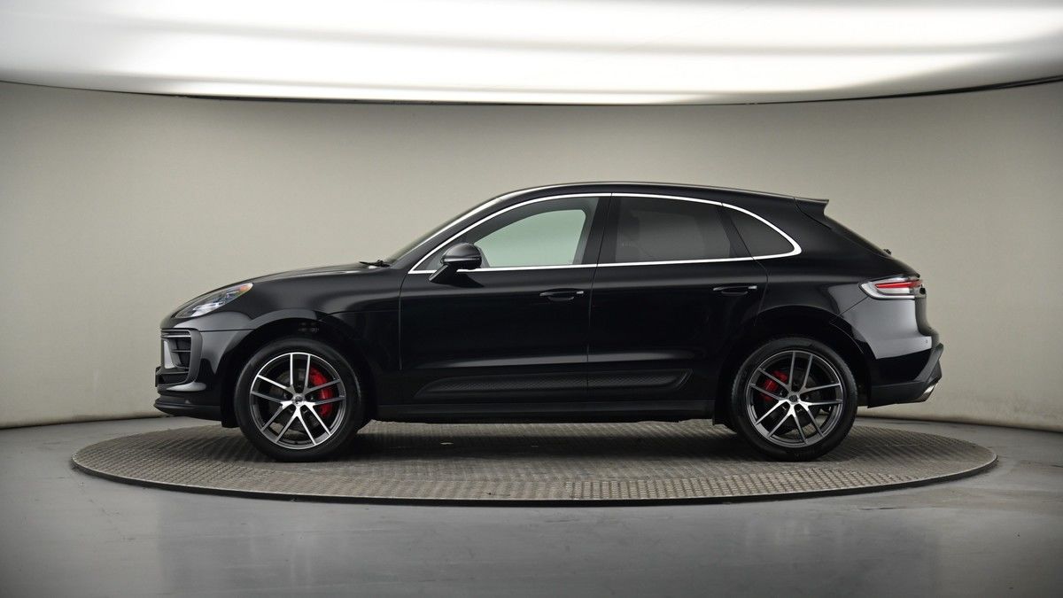 Porsche Macan Image 19
