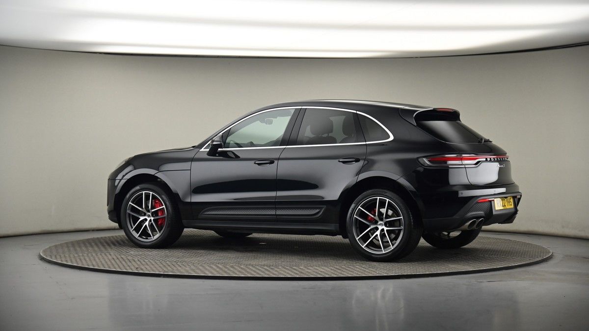 More views of Porsche Macan