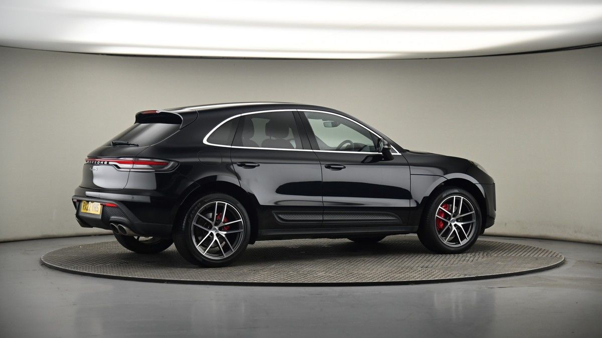 More views of Porsche Macan
