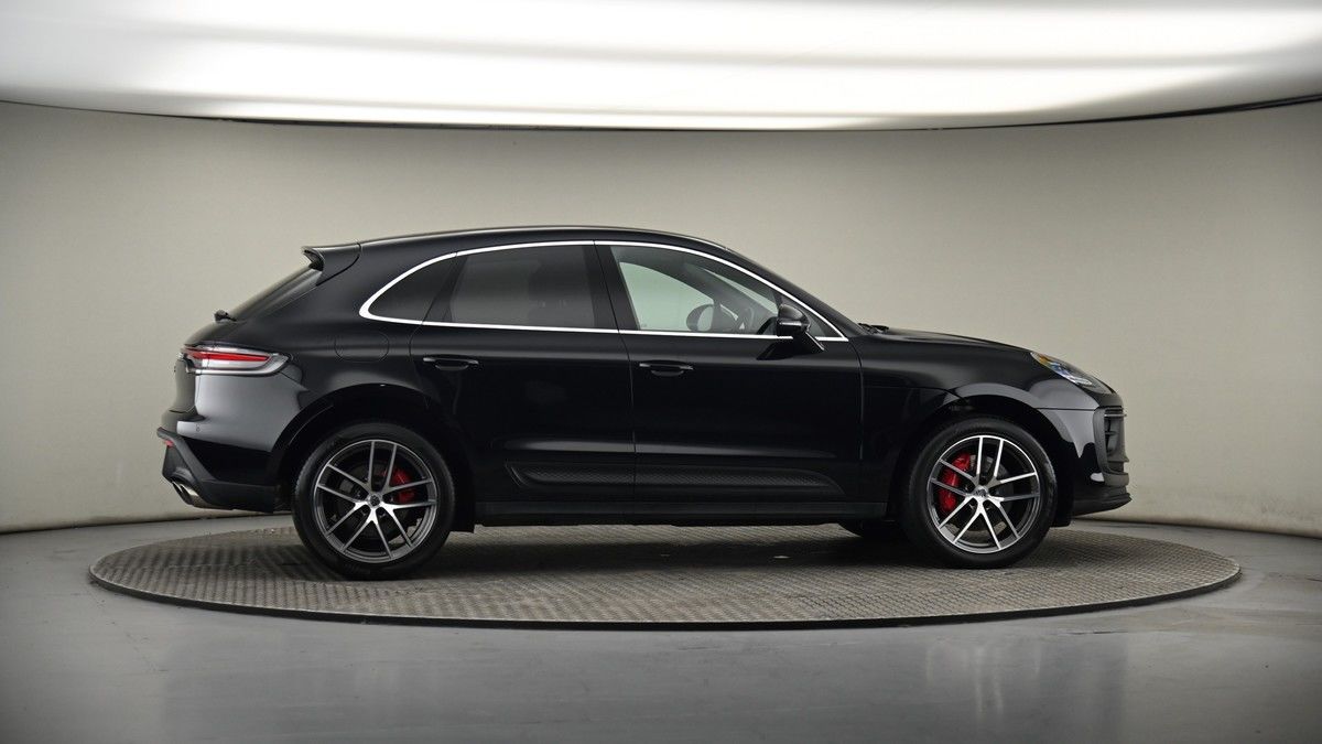 More views of Porsche Macan