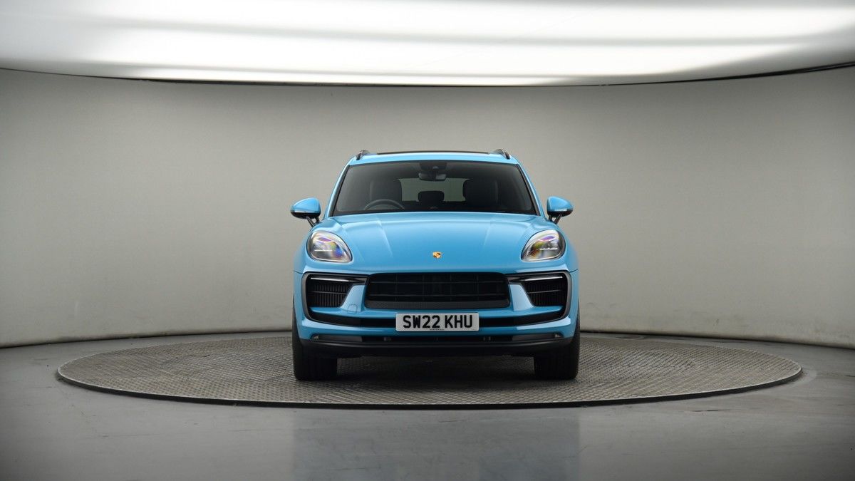 Porsche Macan Image 18