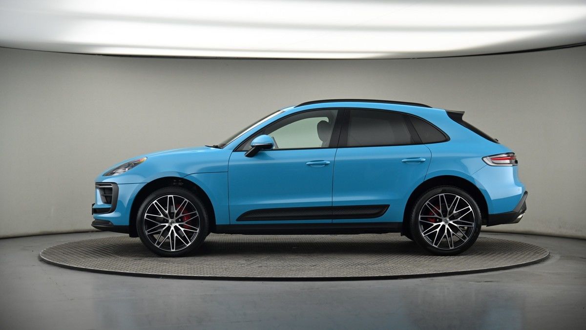 Porsche Macan Image 19