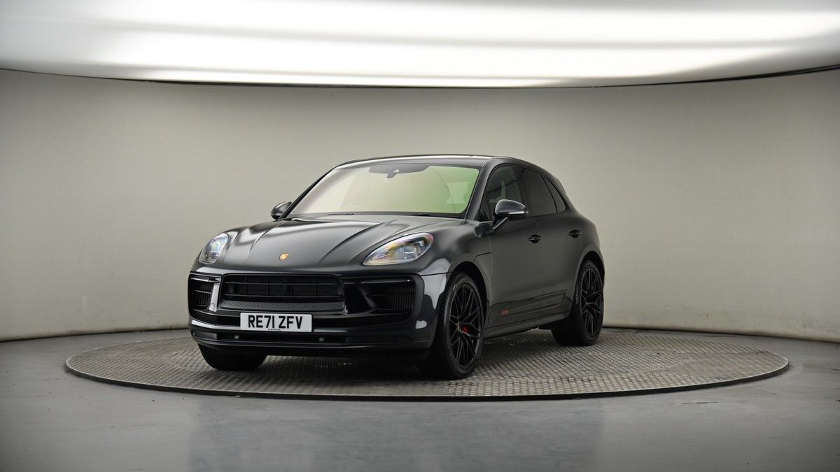 More views of Porsche Macan
