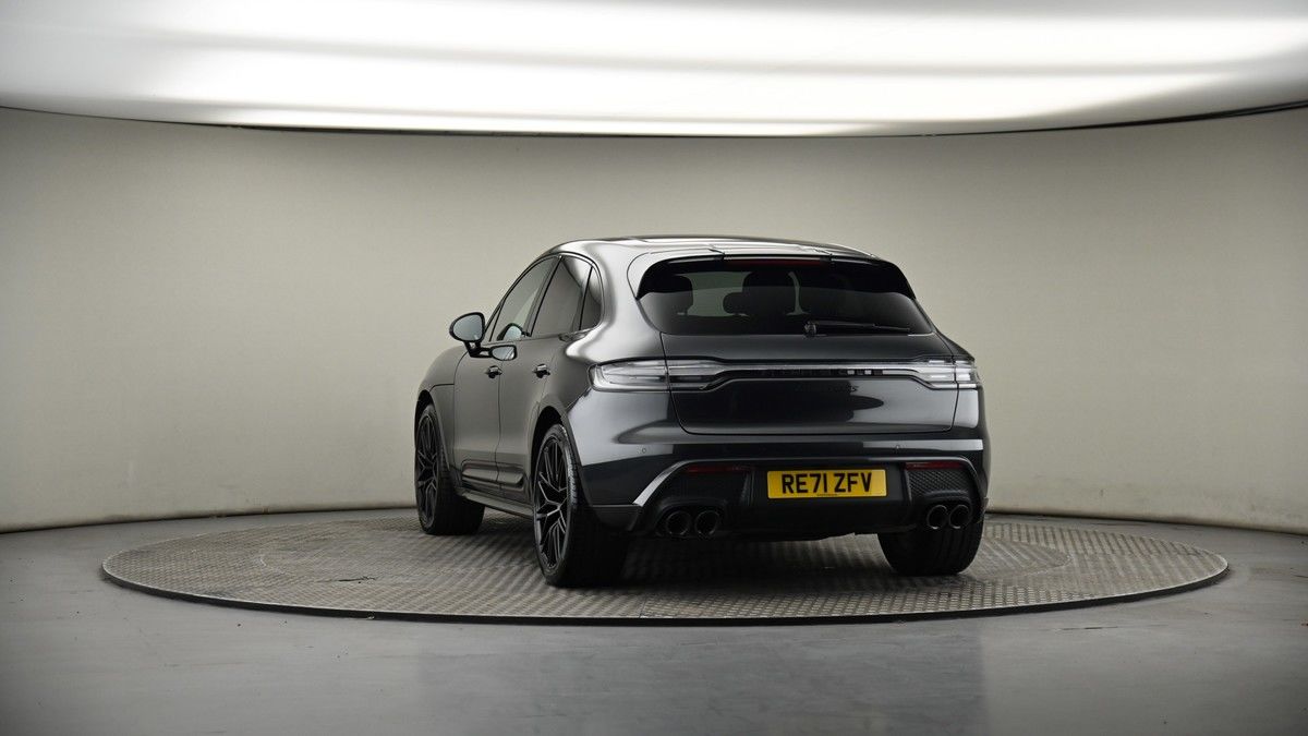 More views of Porsche Macan