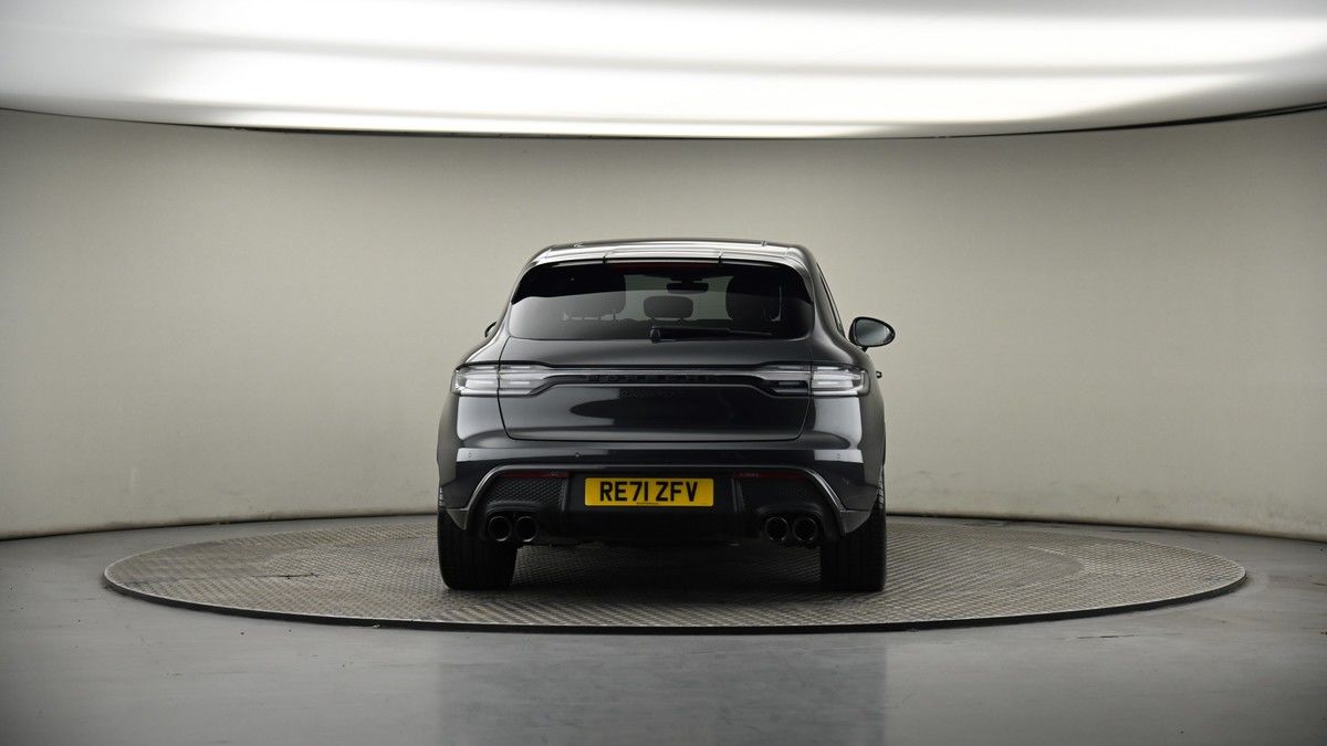 Porsche Macan Image 17