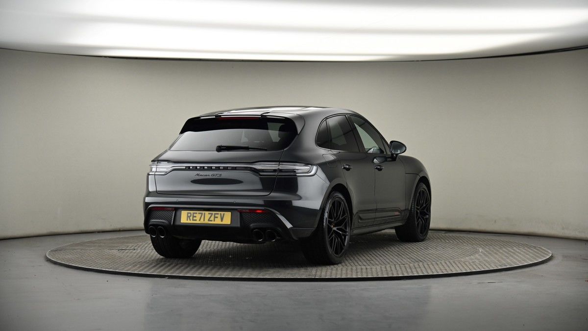 More views of Porsche Macan