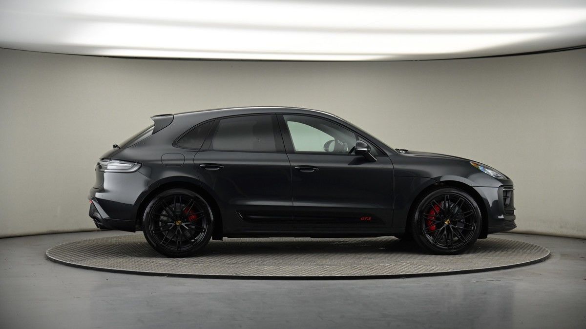 More views of Porsche Macan