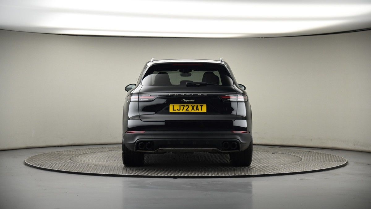 Porsche Cayenne Image 17