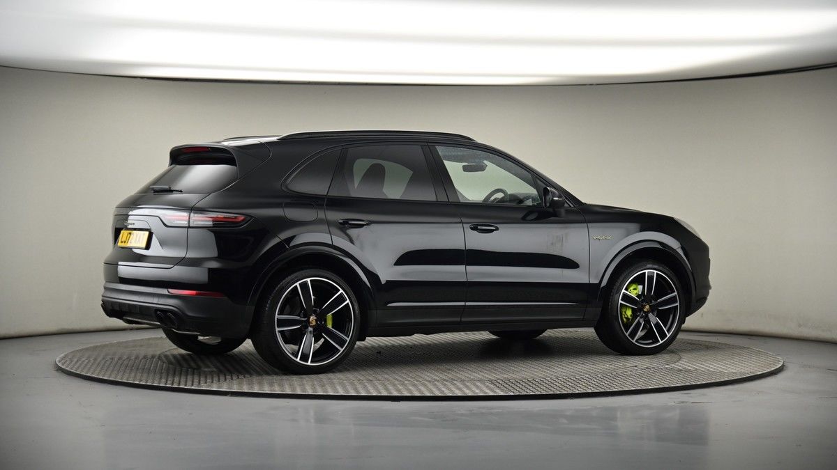 More views of Porsche Cayenne