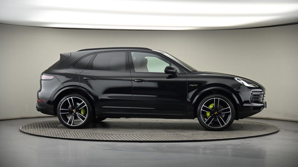 More views of Porsche Cayenne