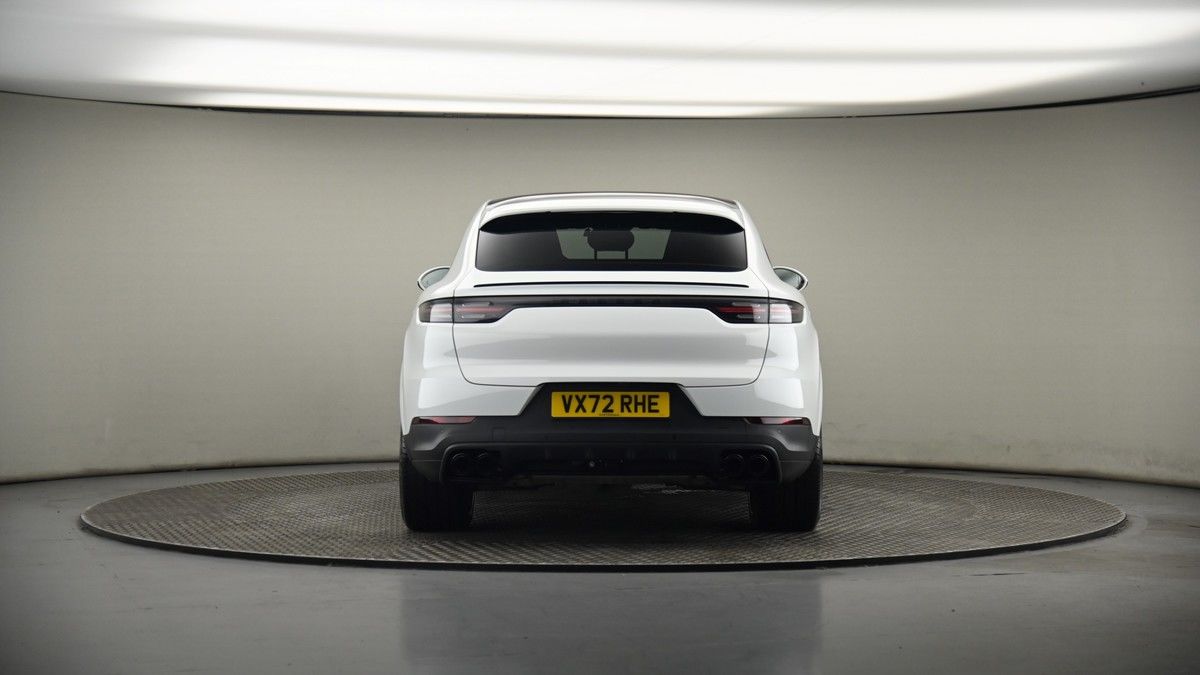 Porsche Cayenne Image 17