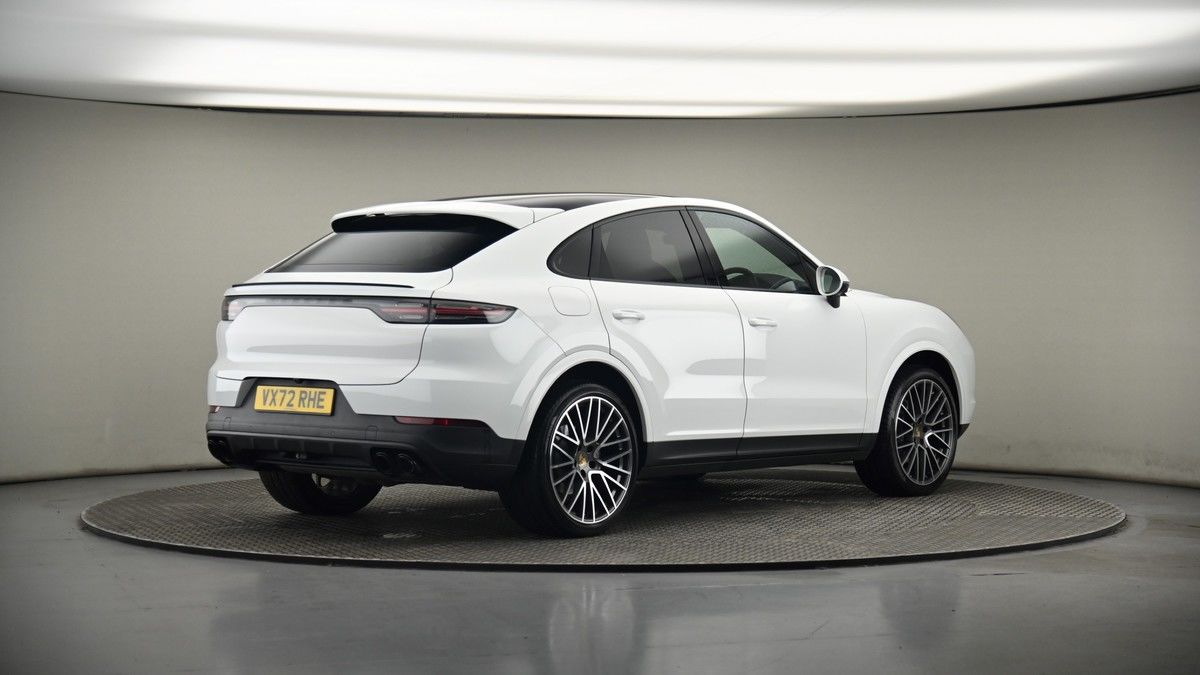 Porsche Cayenne Image 7