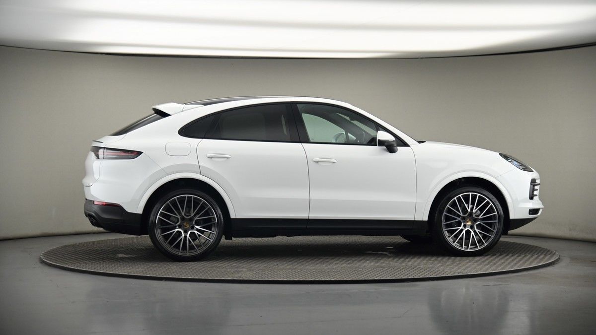More views of Porsche Cayenne