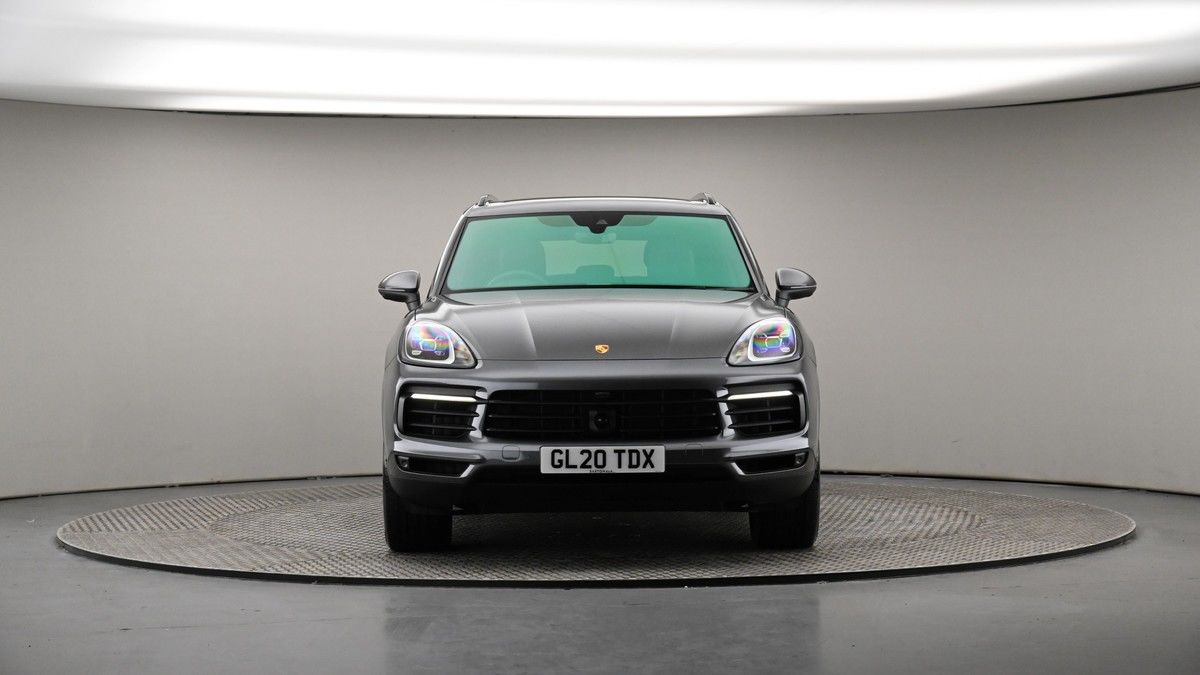 Porsche Cayenne Image 18