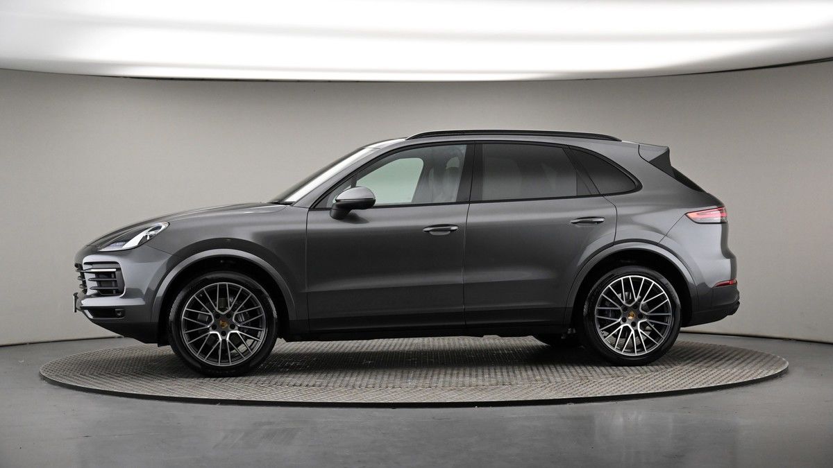 More views of Porsche Cayenne