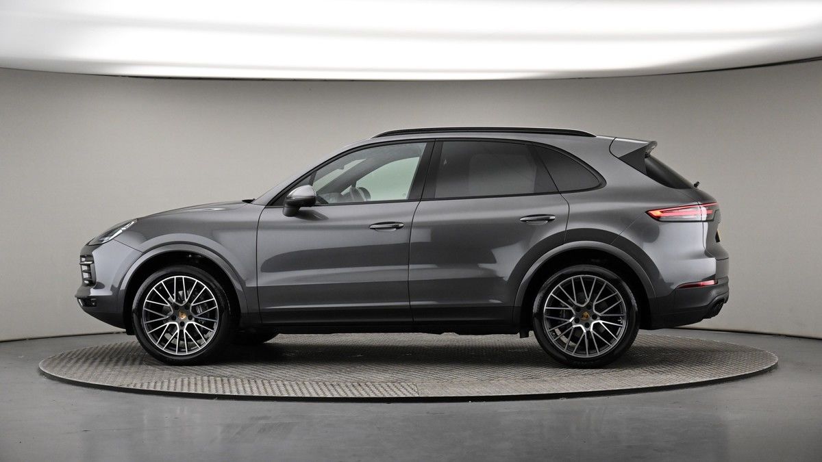 More views of Porsche Cayenne