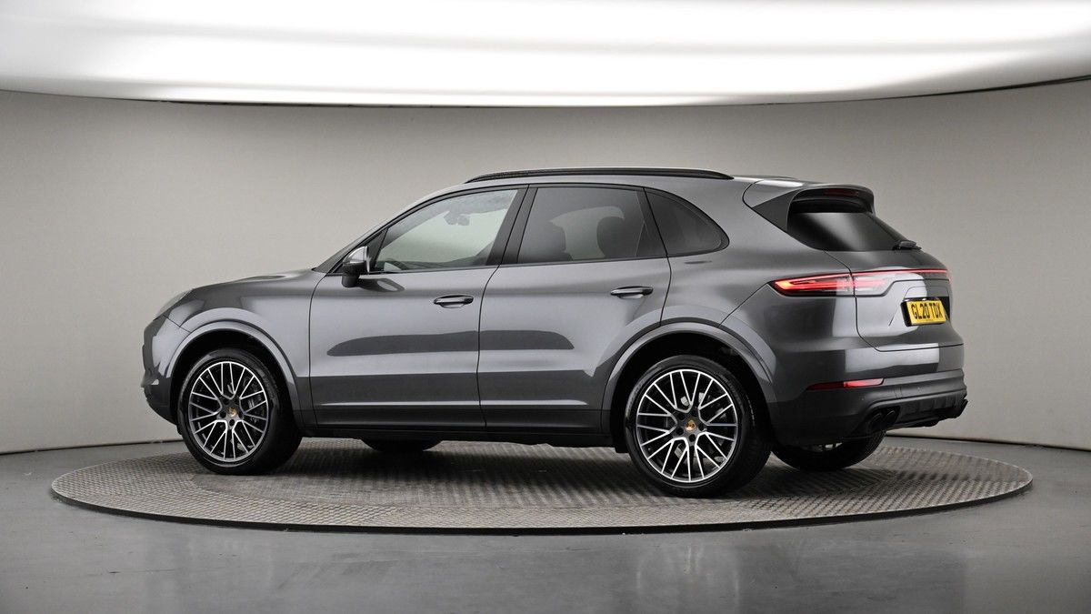 More views of Porsche Cayenne