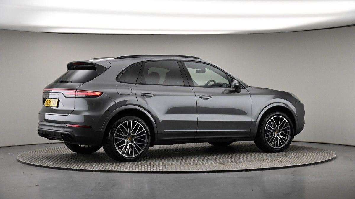 More views of Porsche Cayenne