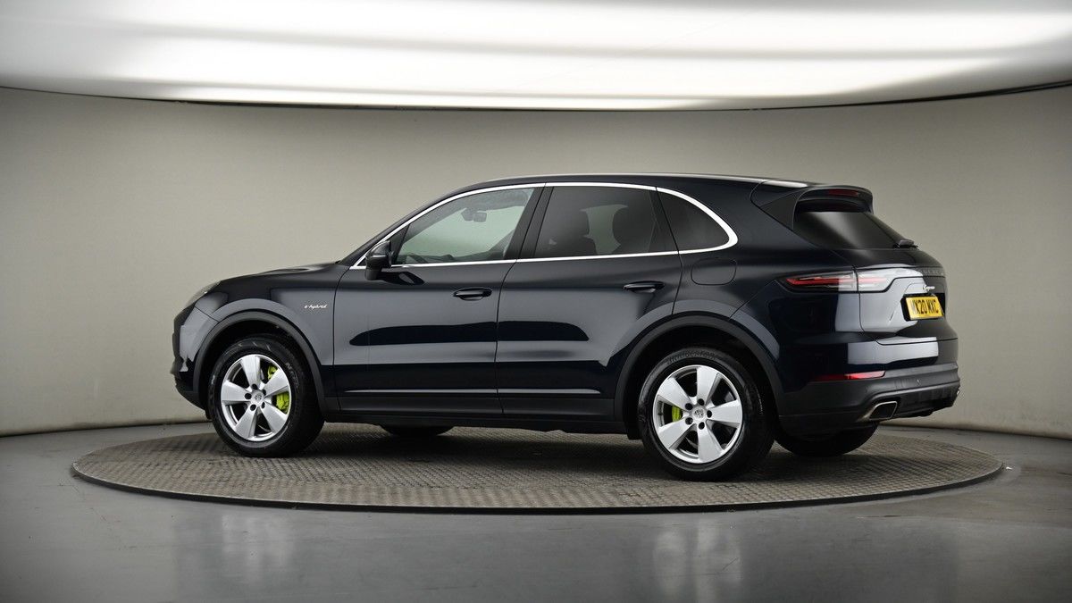 More views of Porsche Cayenne