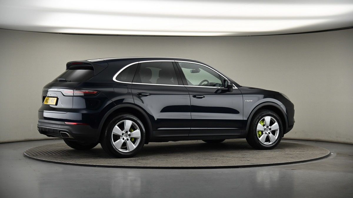 More views of Porsche Cayenne