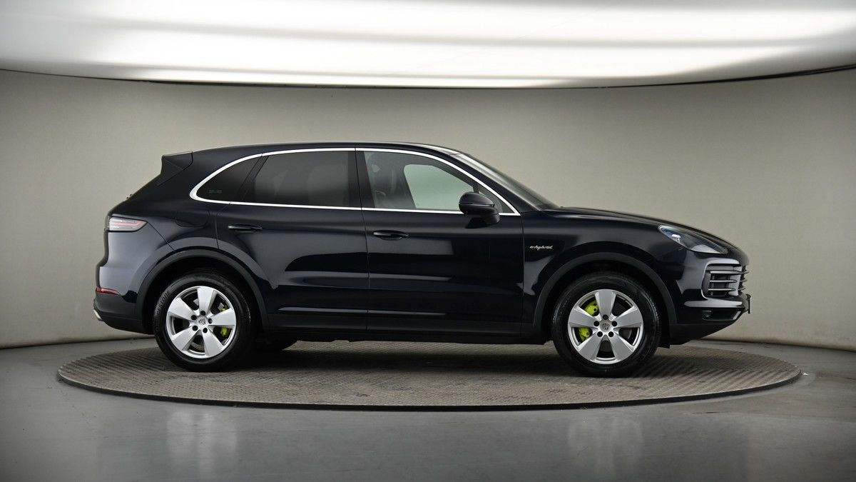 More views of Porsche Cayenne