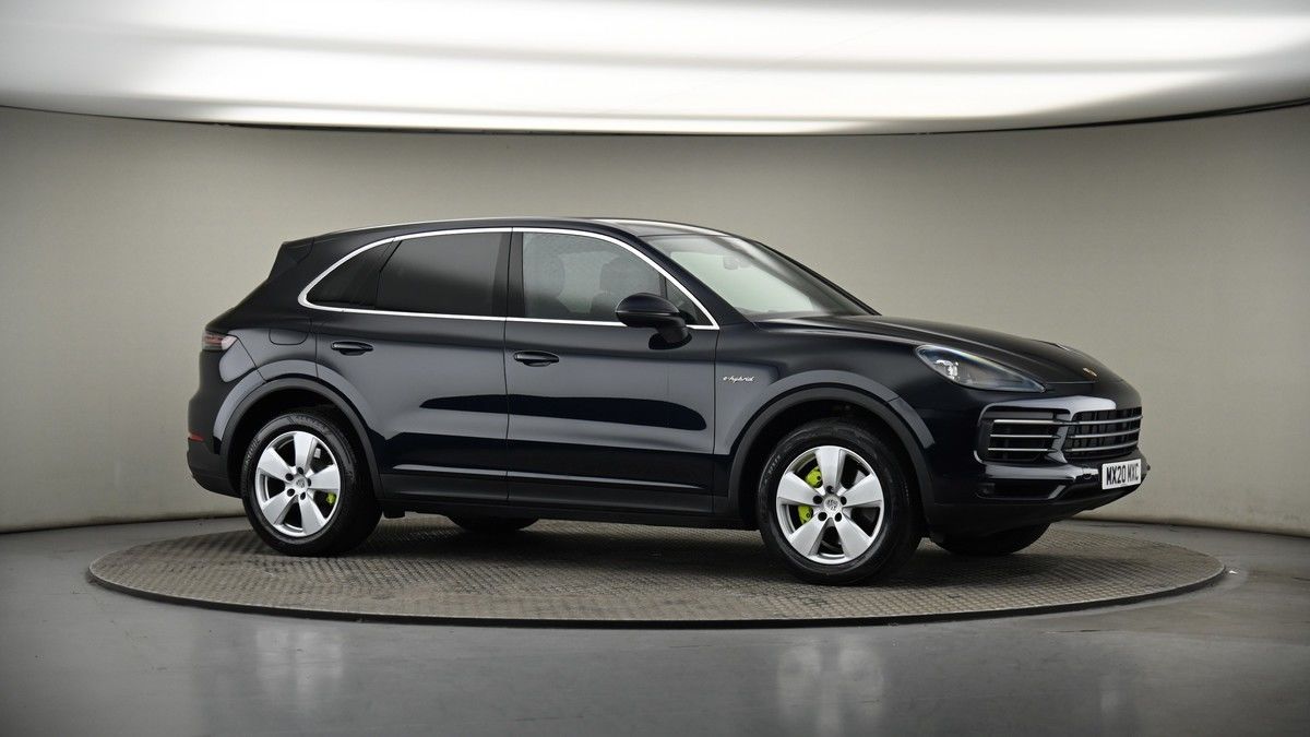 Porsche Cayenne Image 11