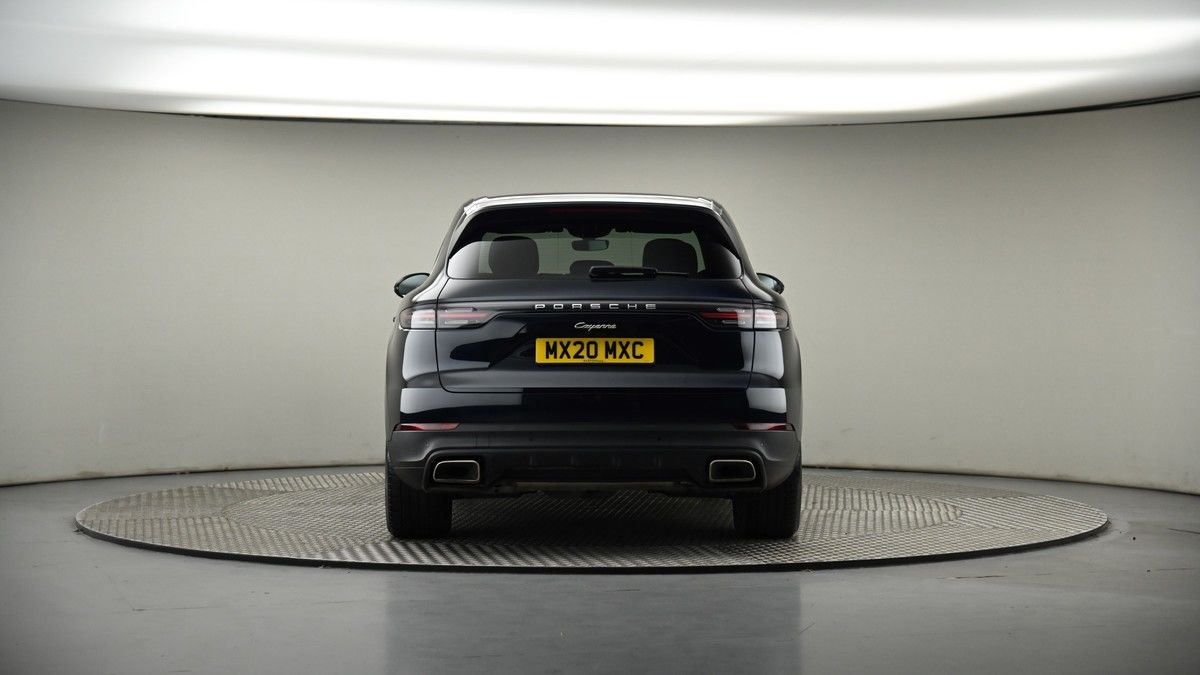 Porsche Cayenne Image 34
