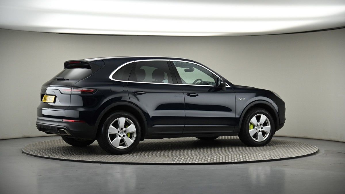 More views of Porsche Cayenne