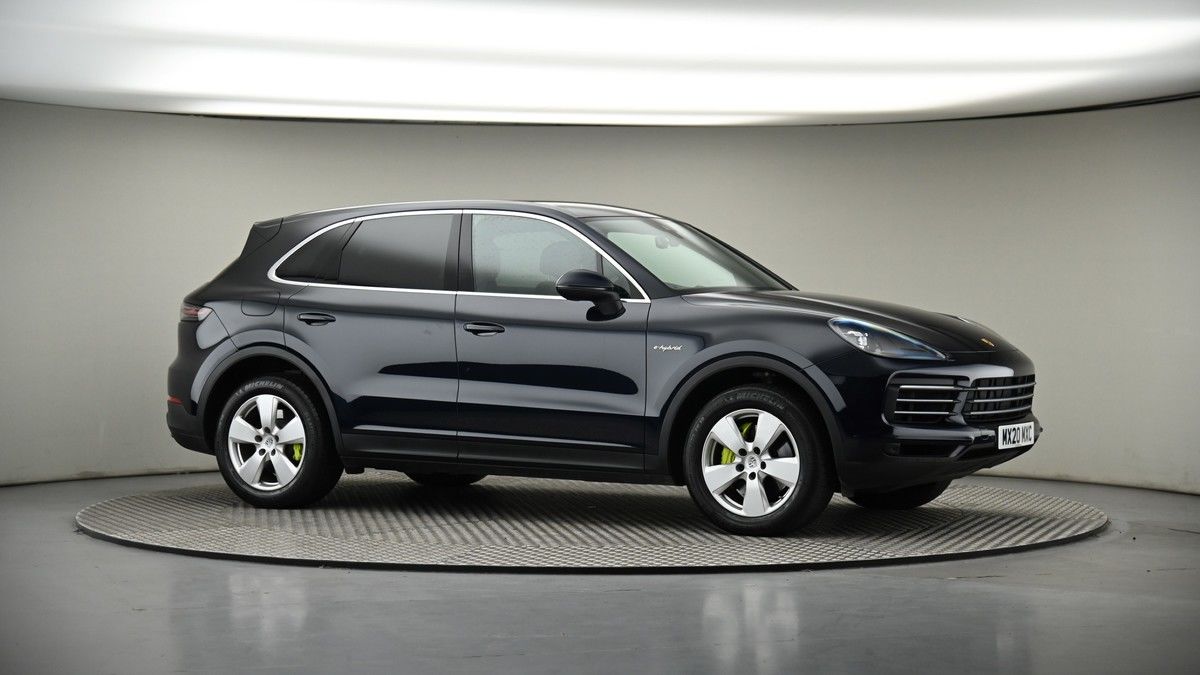 Porsche Cayenne Image 12