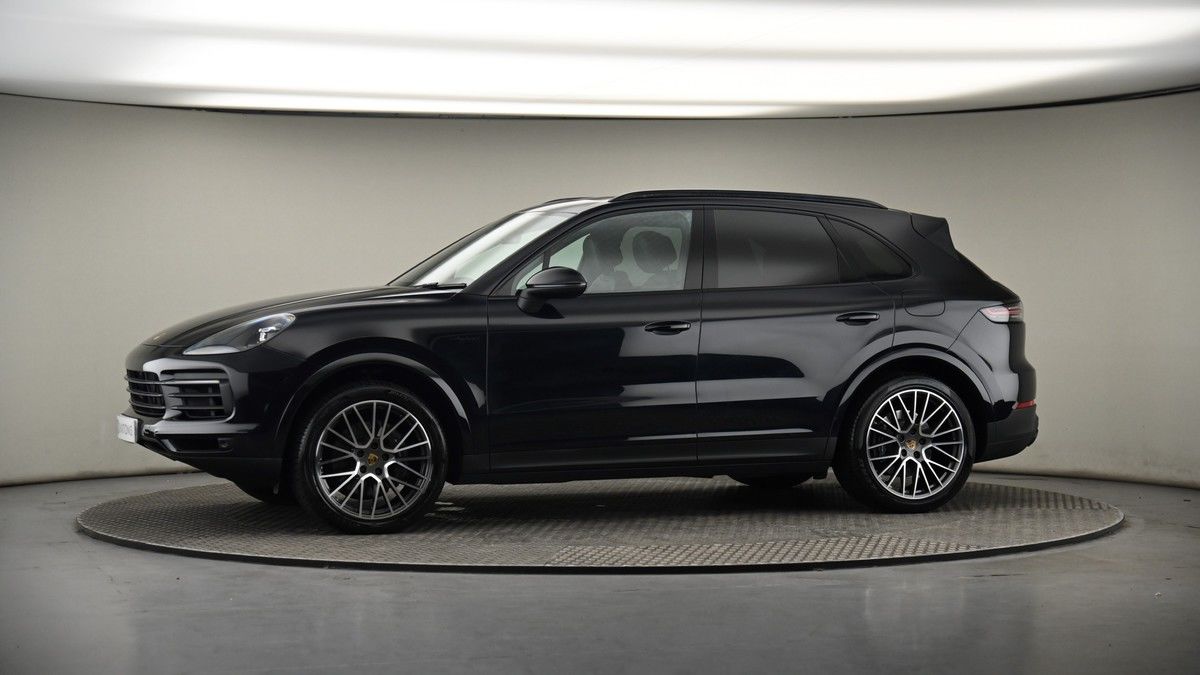 More views of Porsche Cayenne