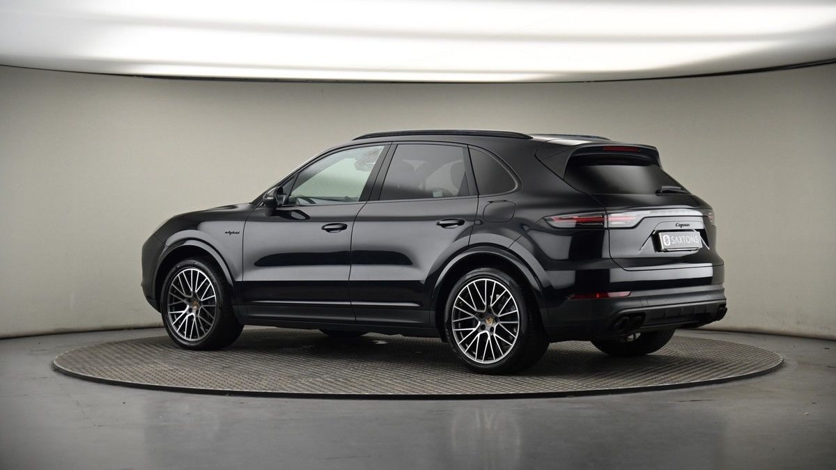 More views of Porsche Cayenne