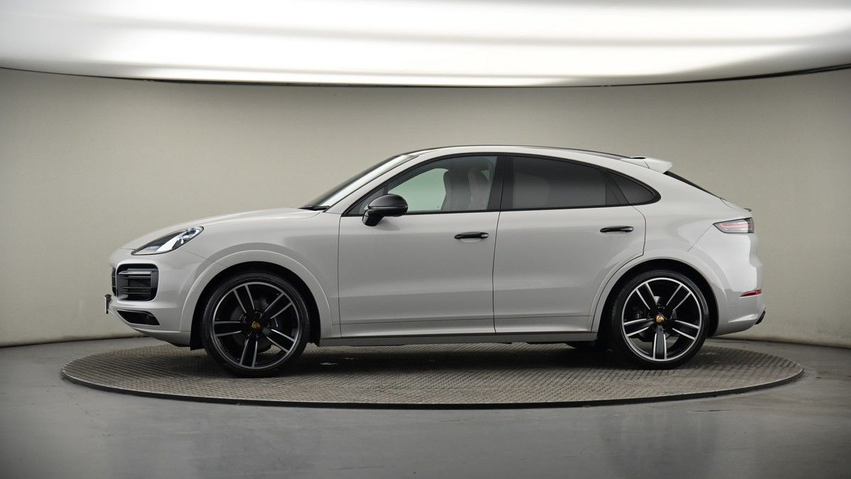 More views of Porsche Cayenne