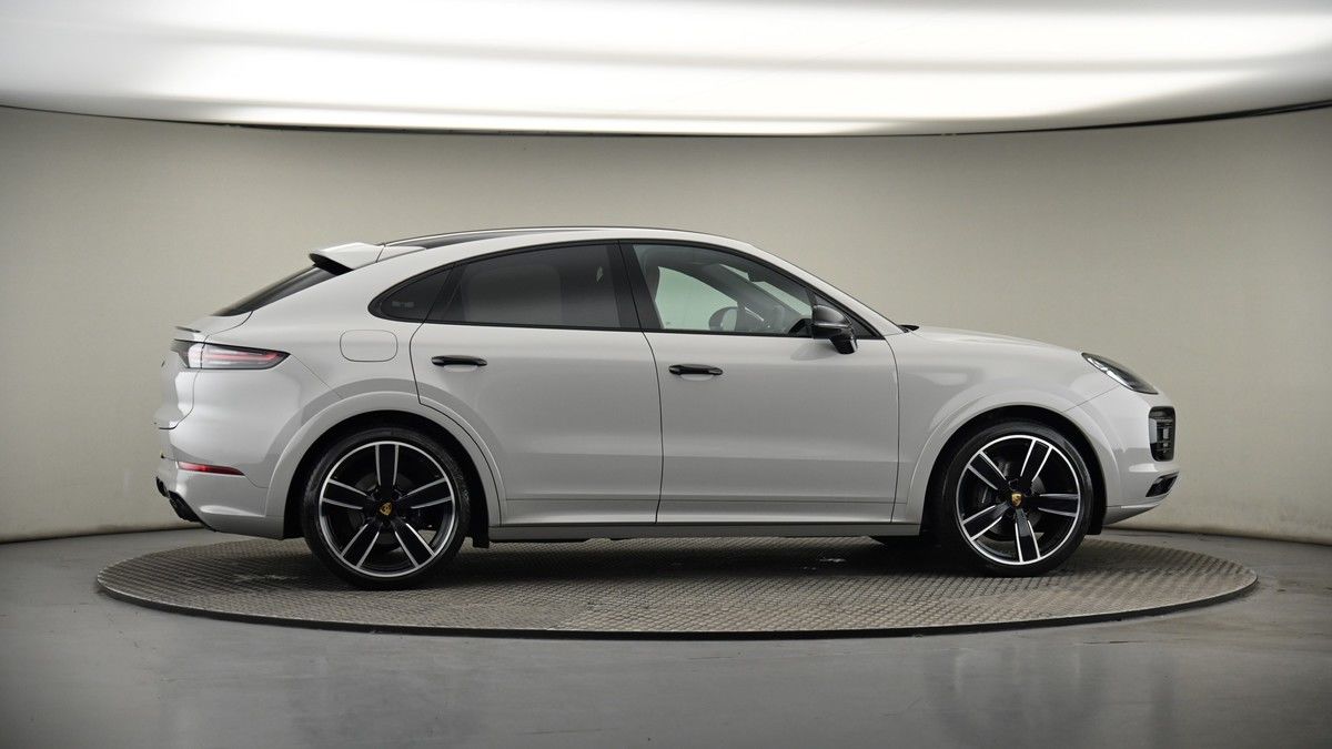 More views of Porsche Cayenne