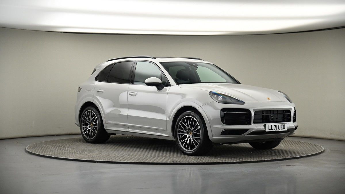 More views of Porsche Cayenne