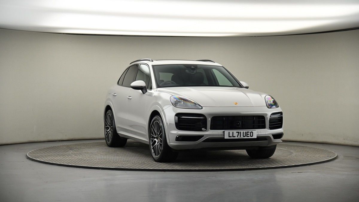 More views of Porsche Cayenne