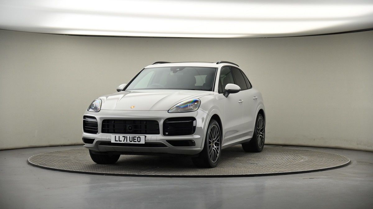 More views of Porsche Cayenne