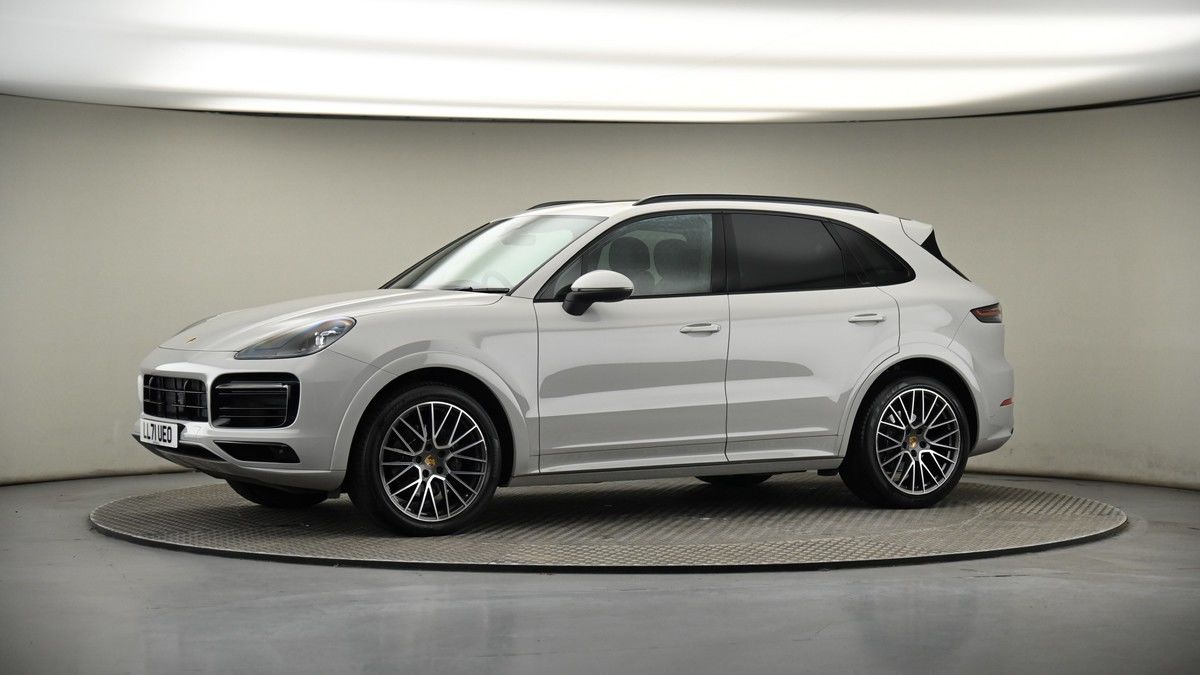 More views of Porsche Cayenne