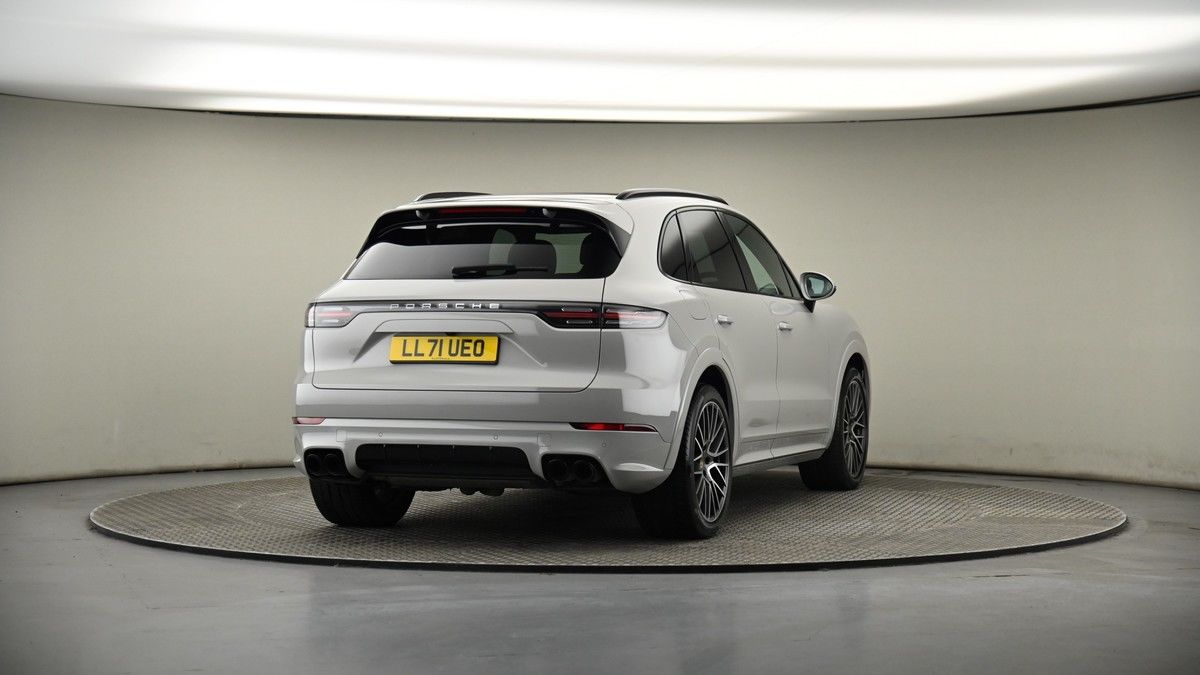More views of Porsche Cayenne