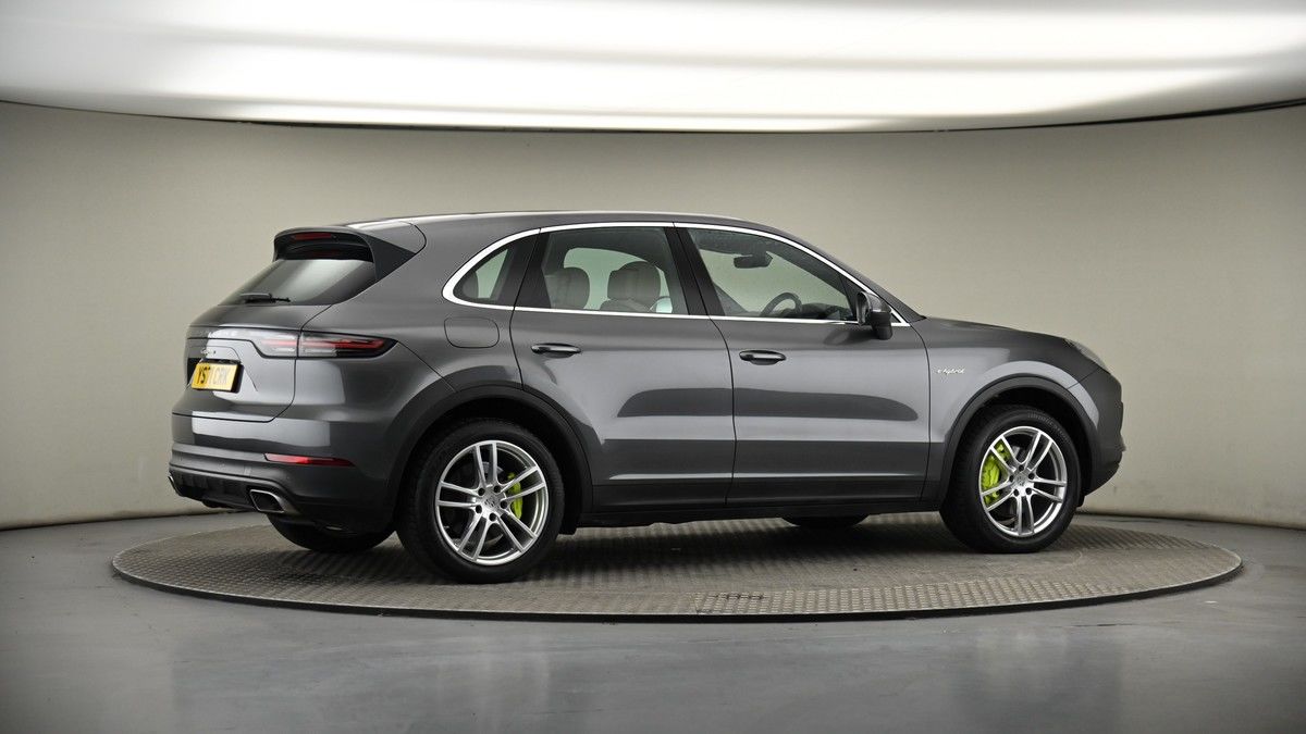 More views of Porsche Cayenne
