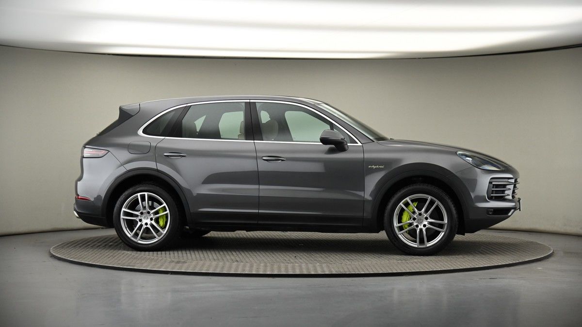 More views of Porsche Cayenne