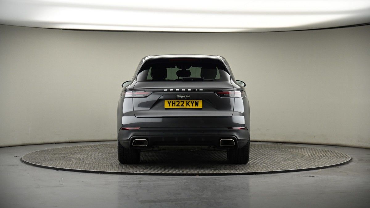 Porsche Cayenne Image 17