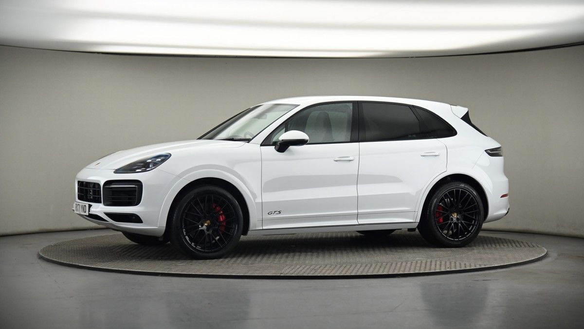 More views of Porsche Cayenne