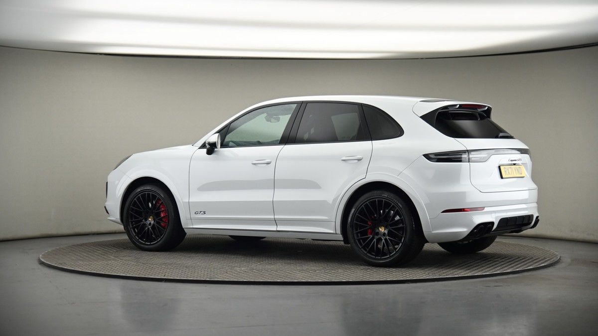 More views of Porsche Cayenne