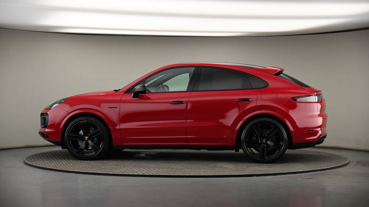 More views of Porsche Cayenne