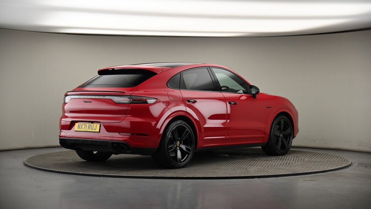 Porsche Cayenne Image 7