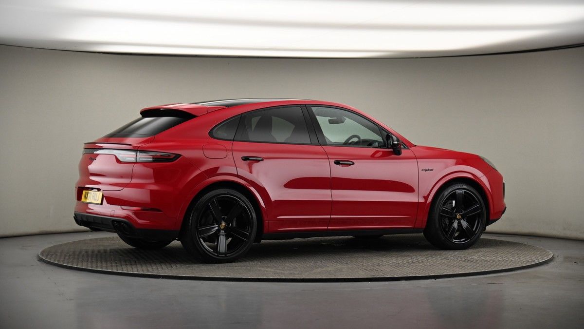 More views of Porsche Cayenne