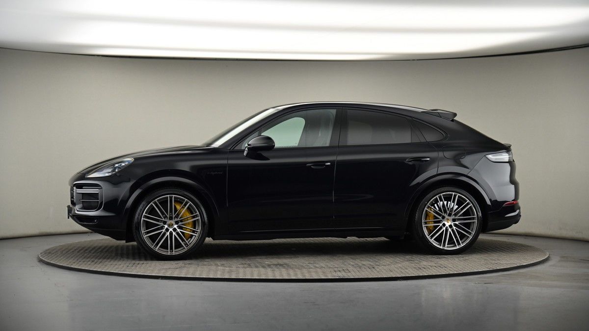 More views of Porsche Cayenne